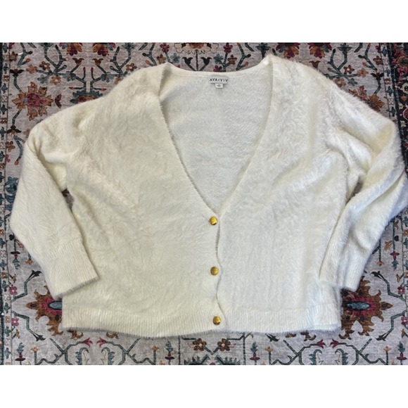 Ava & Viv Sweaters - Ava & Viv Fuzzy Sweater Top Womens 4X White Long Sleeve V Neck Button Up